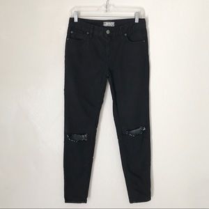 Free People Distressed Skinny Ankle Jeans 26